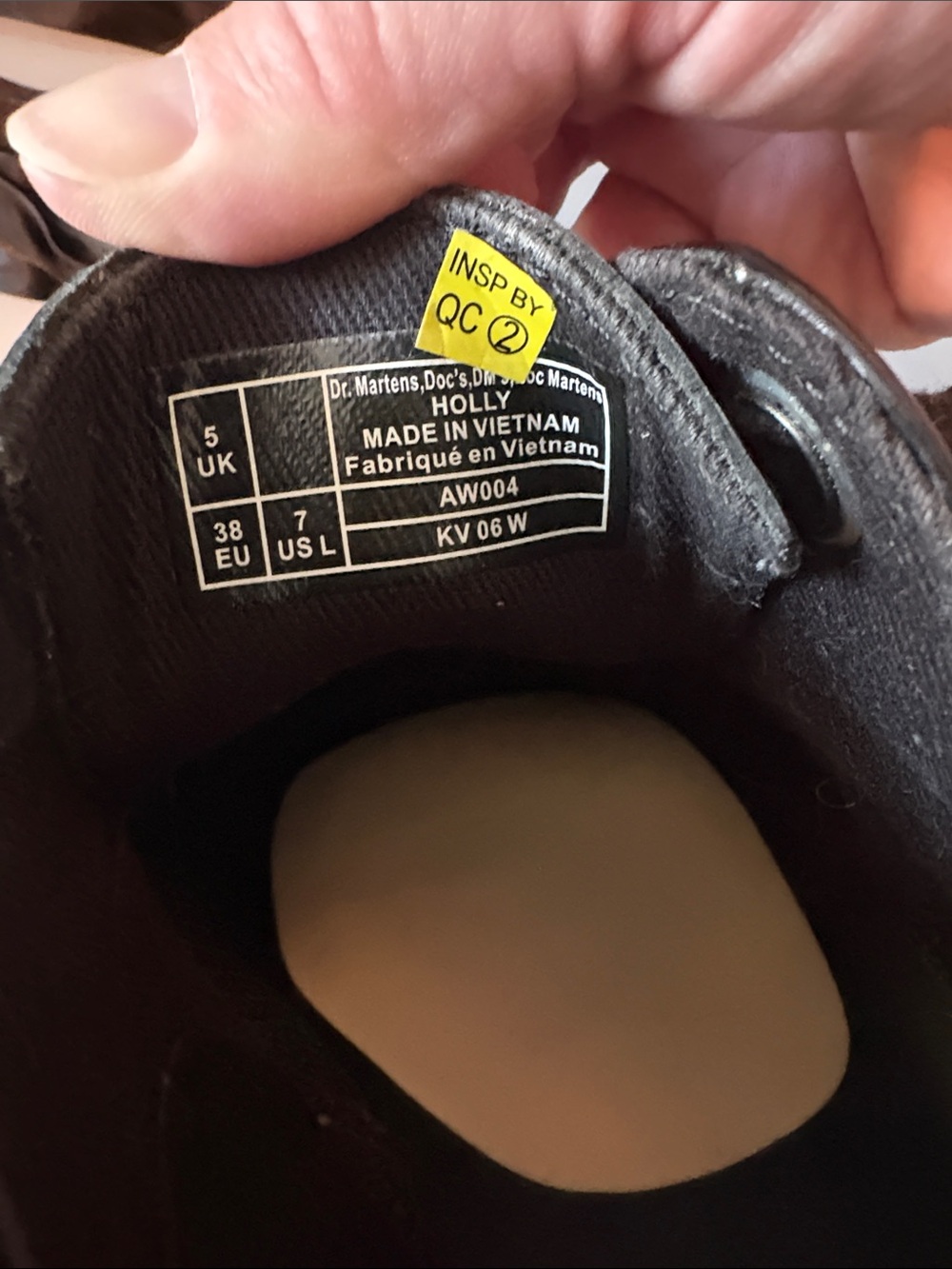 Dr. Martens Black Leather Lace-Up Shoes with Yellow Stitching US7 - Picture 6 of 6